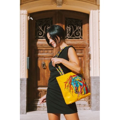 Borsa gialla con cavallo